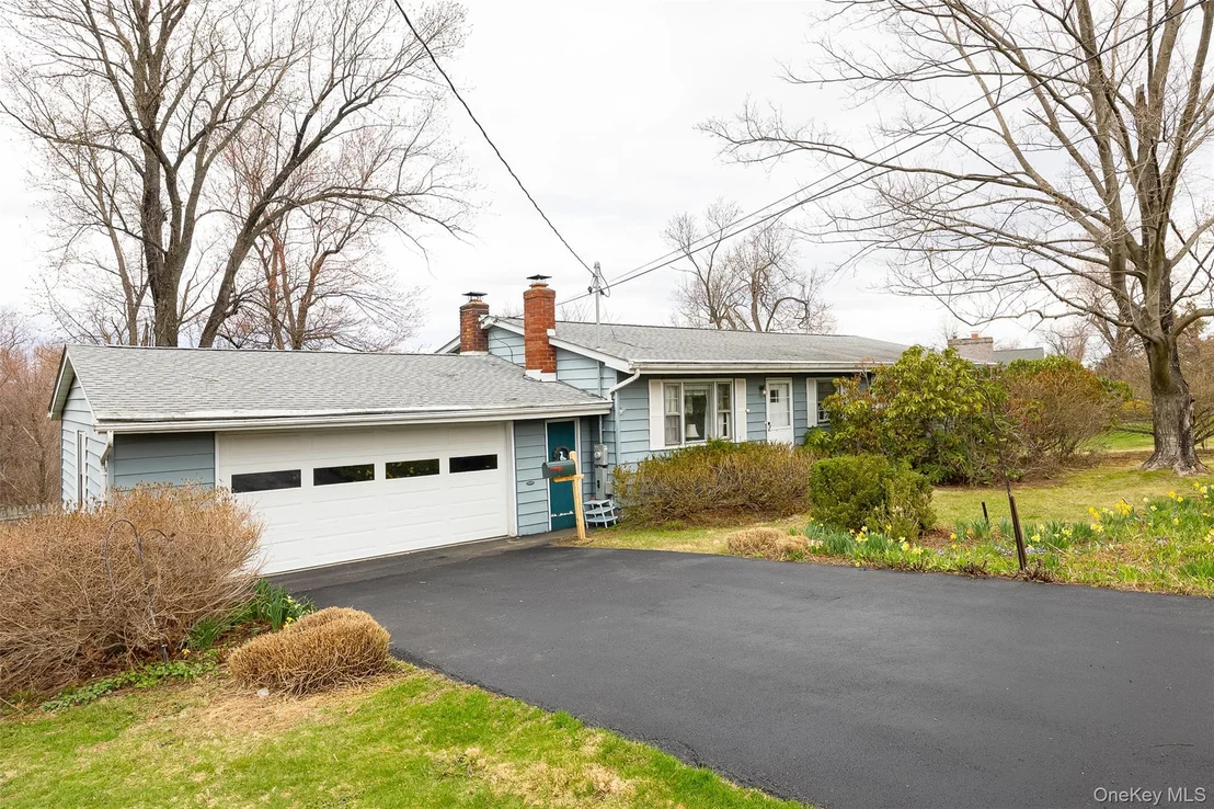 Photo of 140 Cherrywood Drive