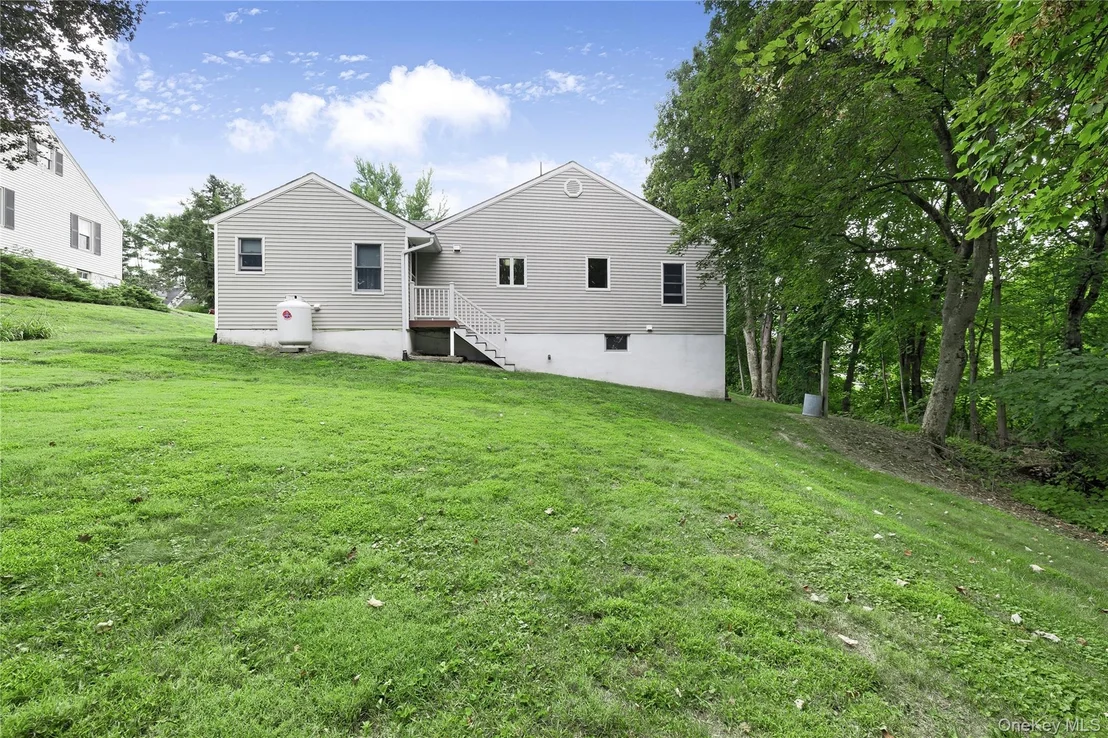 Photo of 11 Mountain View Road