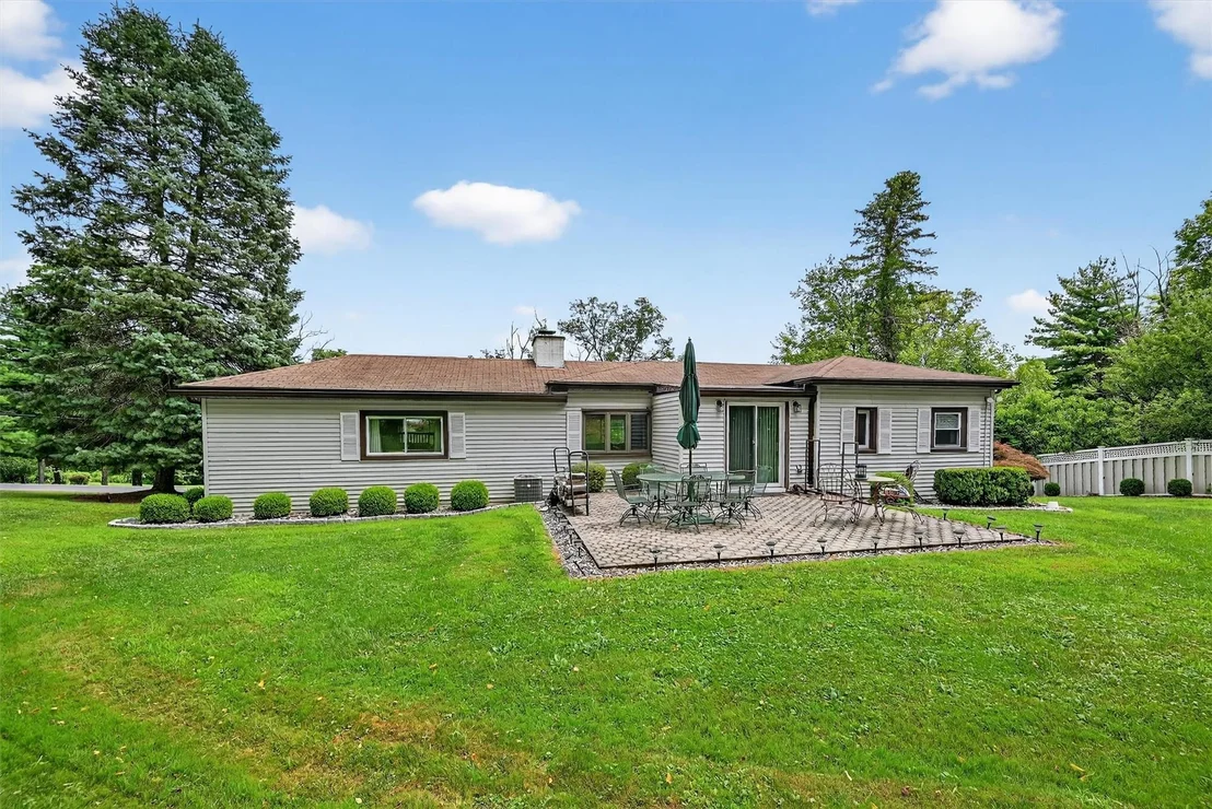 Photo of 299 Riley Road