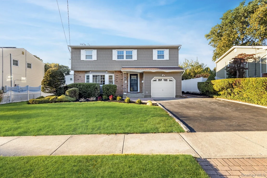 Photo of 123 Erlanger Boulevard