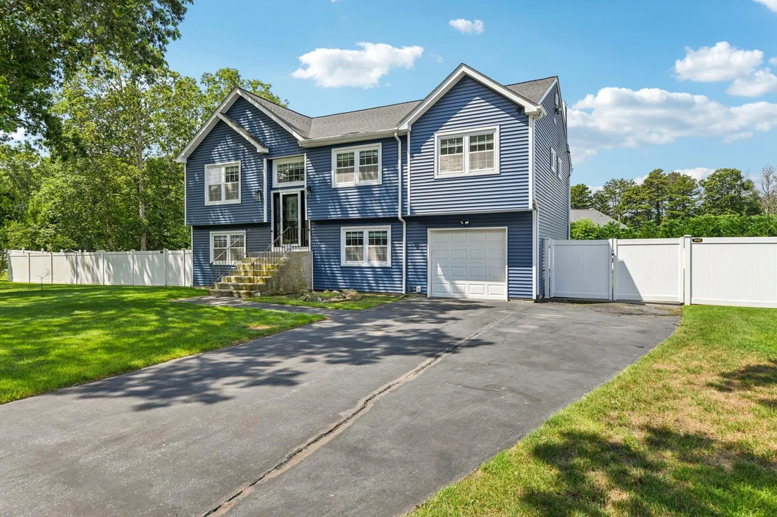 Photo of 2 Sommerset Drive