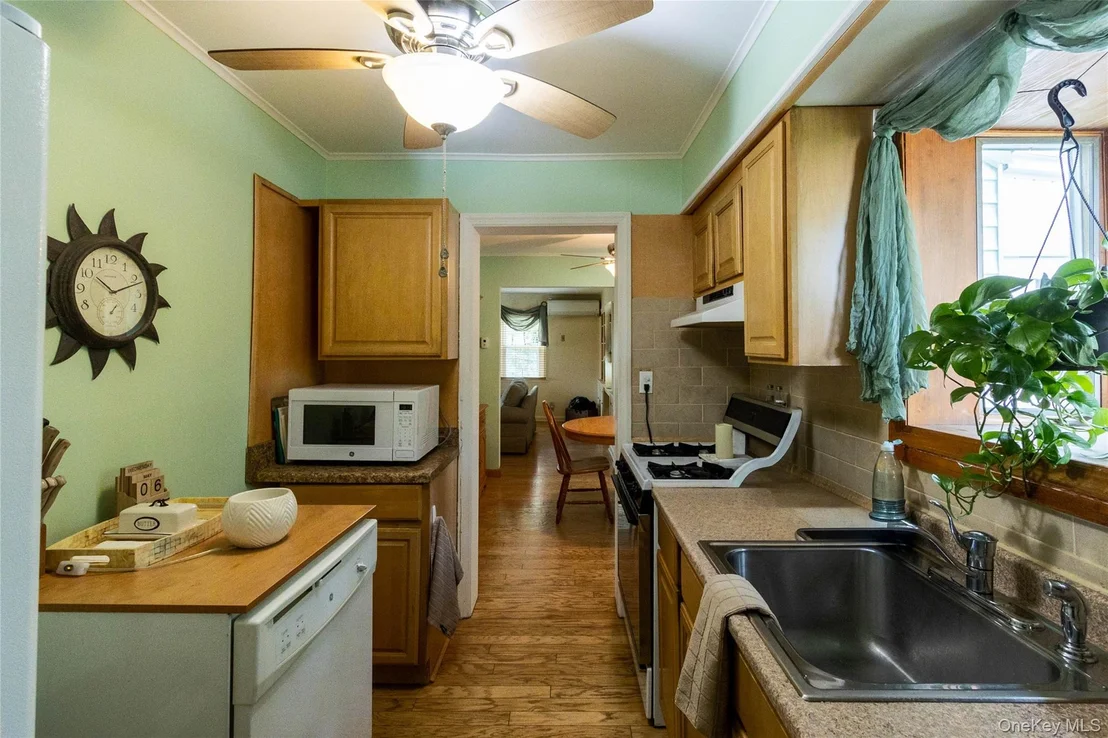 Photo of 90 Sunset Road
