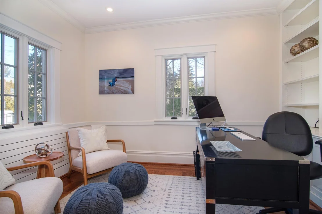 Photo of 400 Highbrook Avenue