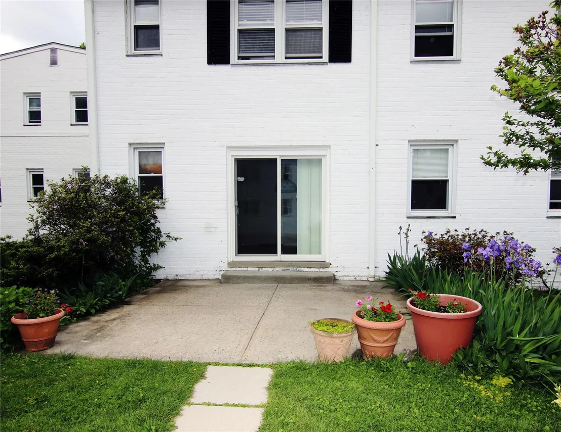 Photo of Unit B at 44 Avon Circle