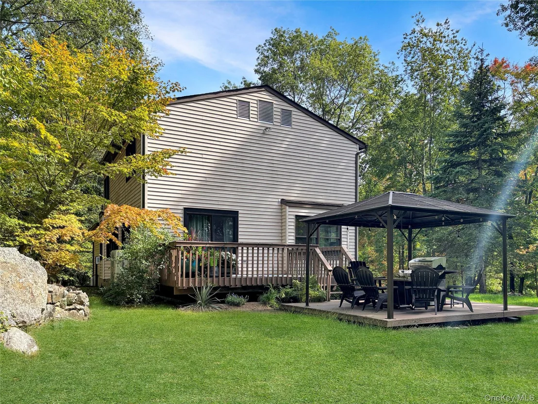 Photo of 101 Travis Corners Road