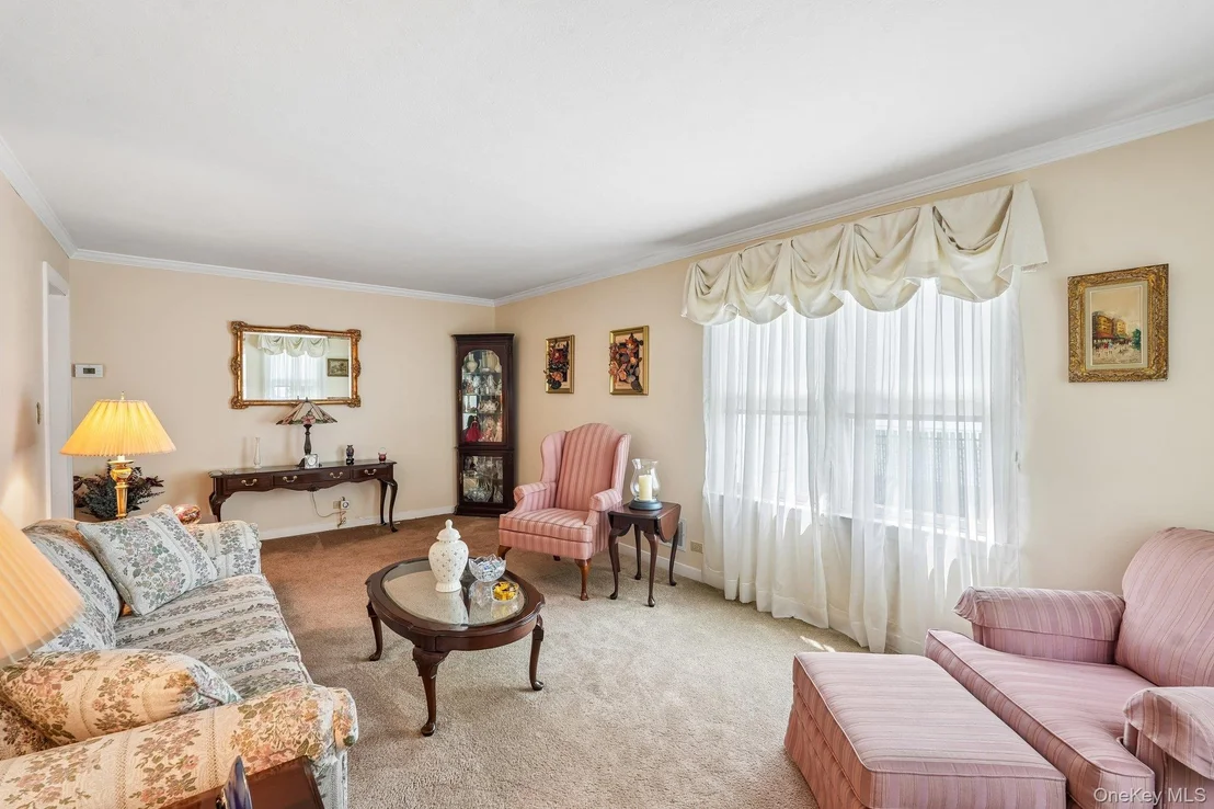 Photo of 105 Hildreth Place