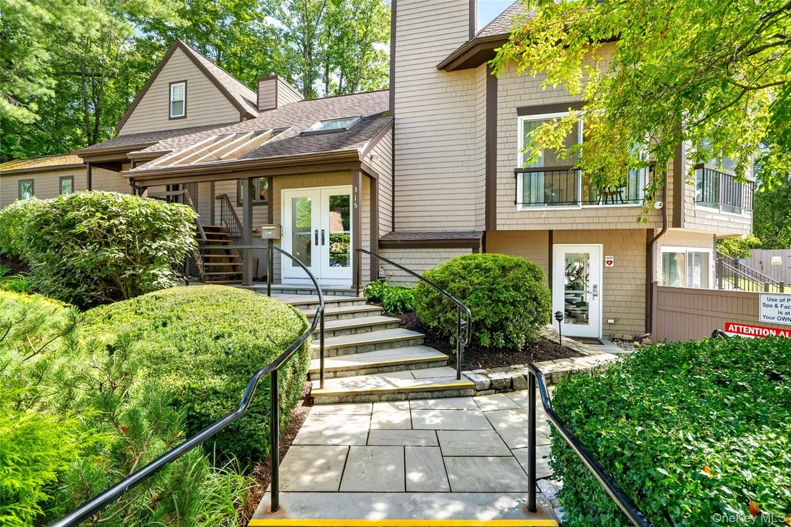 Photo of 1203 Eagle Bay Drive