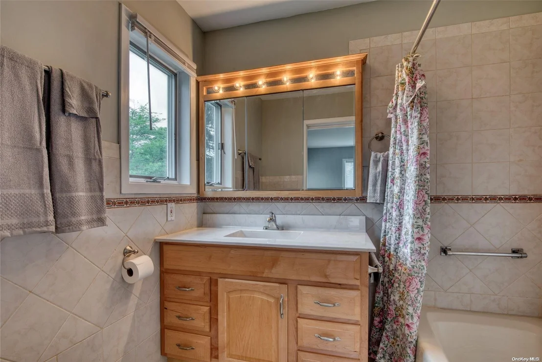 Photo of 188 Shade Tree Lane