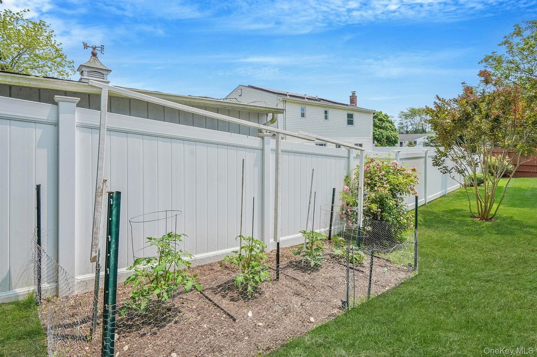Photo of 86 Rustic Avenue