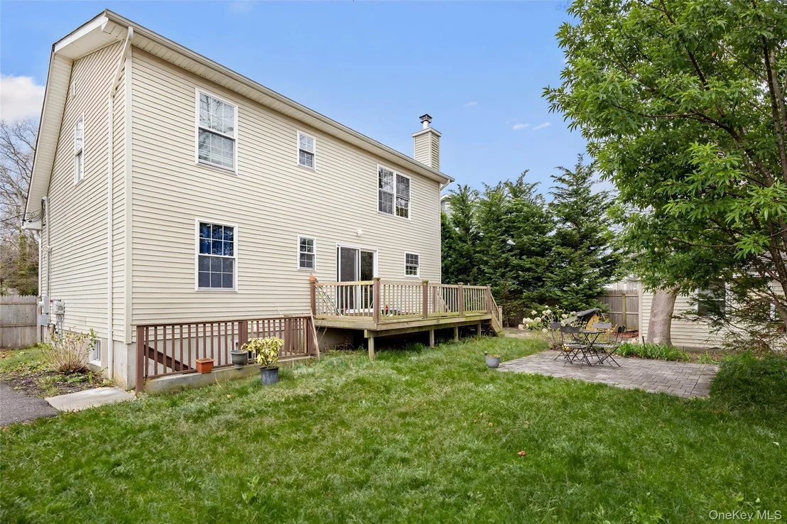 Photo of 159 Main Avenue