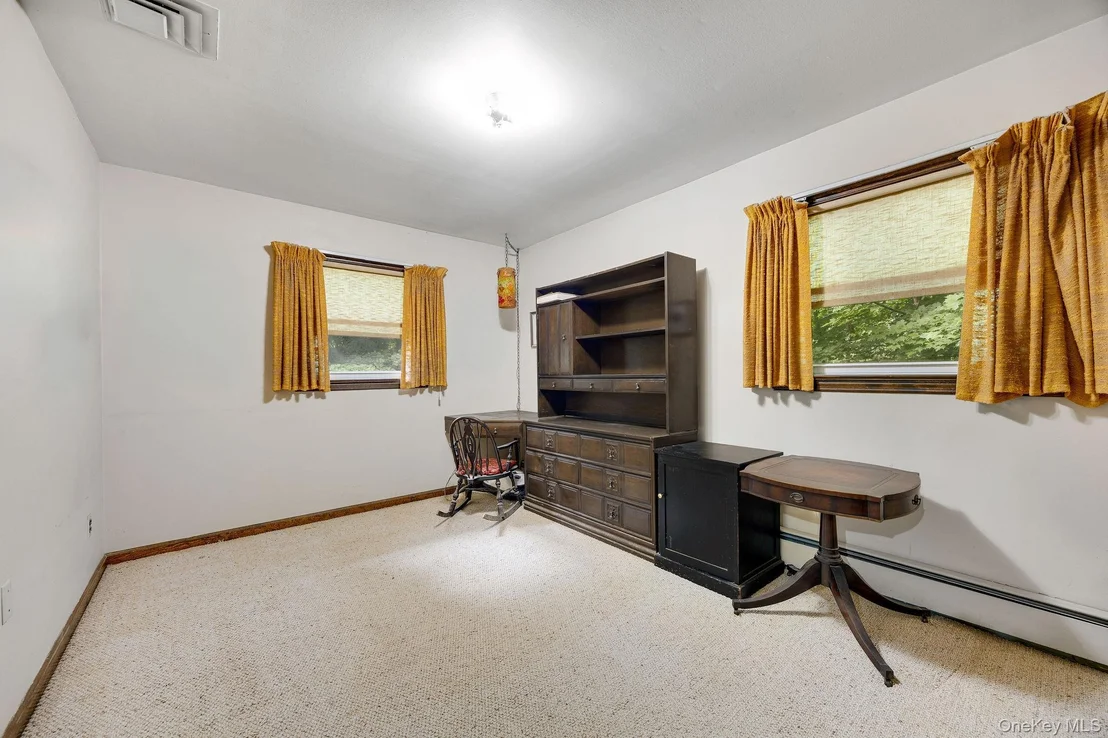 Photo of 1007 Haverstraw Road