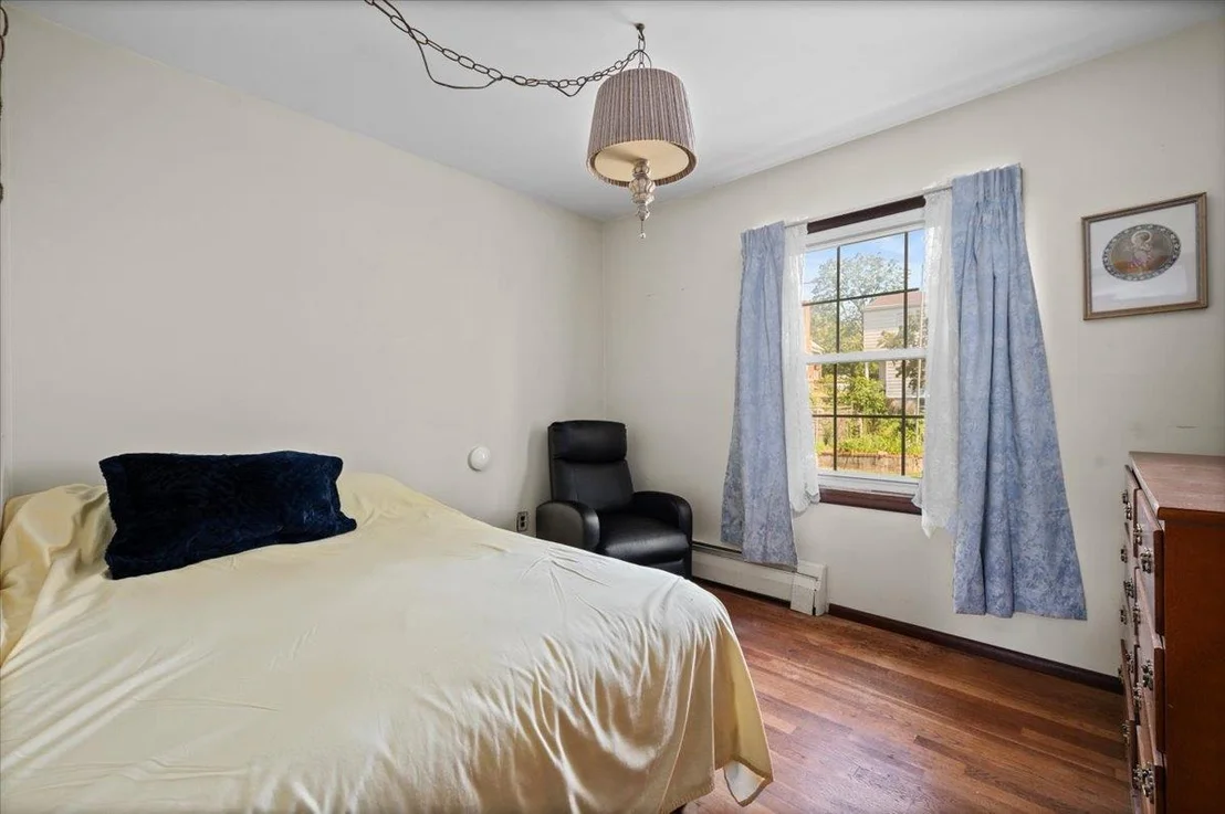 Photo of 151 Bellevue Place
