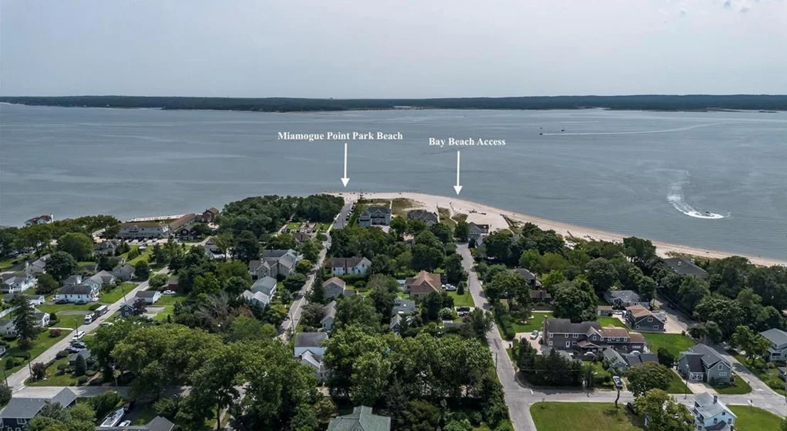 Photo of 1014 Peconic Bay Boulevard