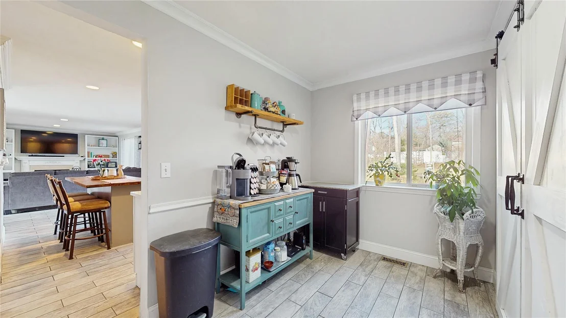 Photo of 33 Summersweet Drive