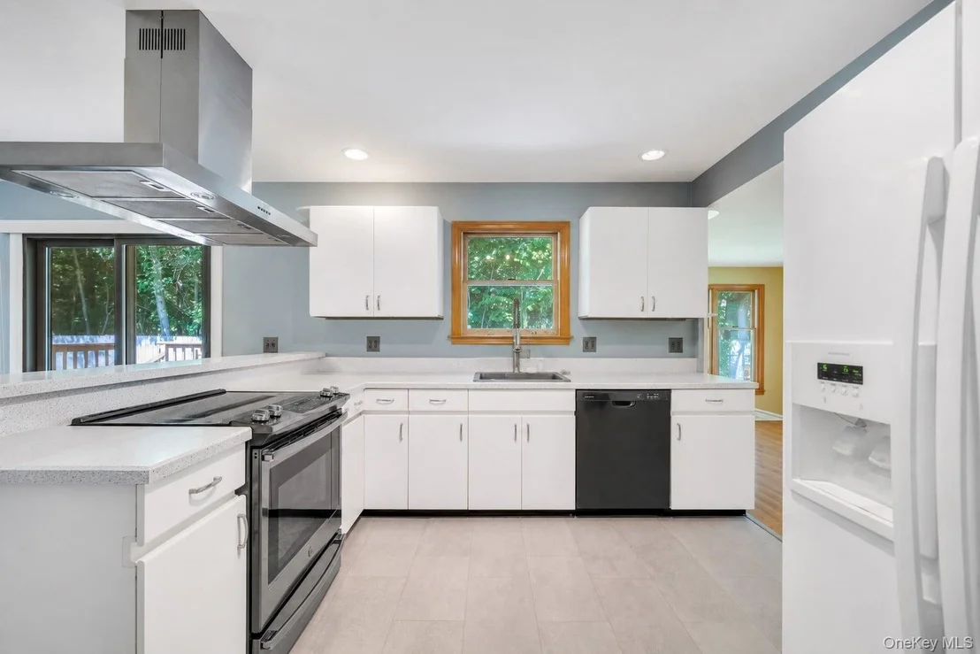 Photo of 25 Walter Drive