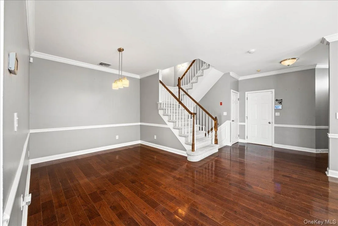 Photo of 192 Benefield Boulevard