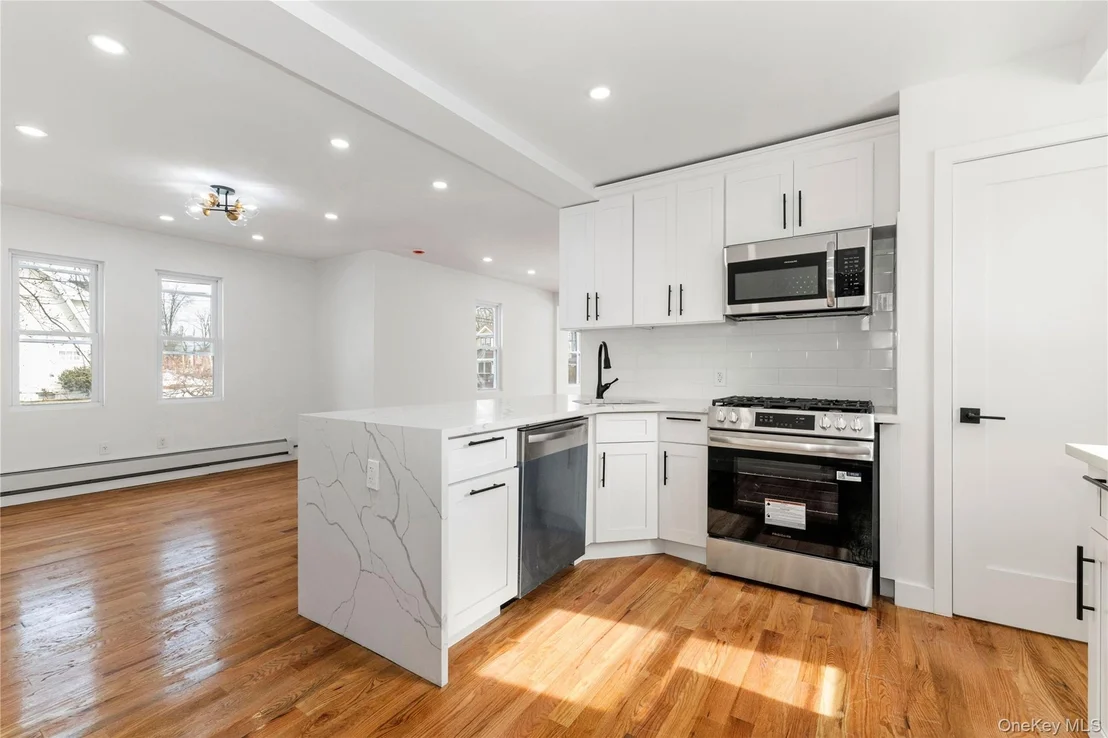 Photo of 67 Ellison Avenue