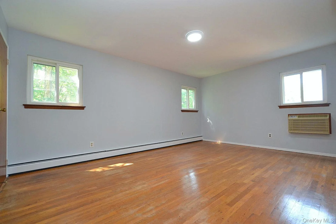 Photo of 39 Sheryl Crescent