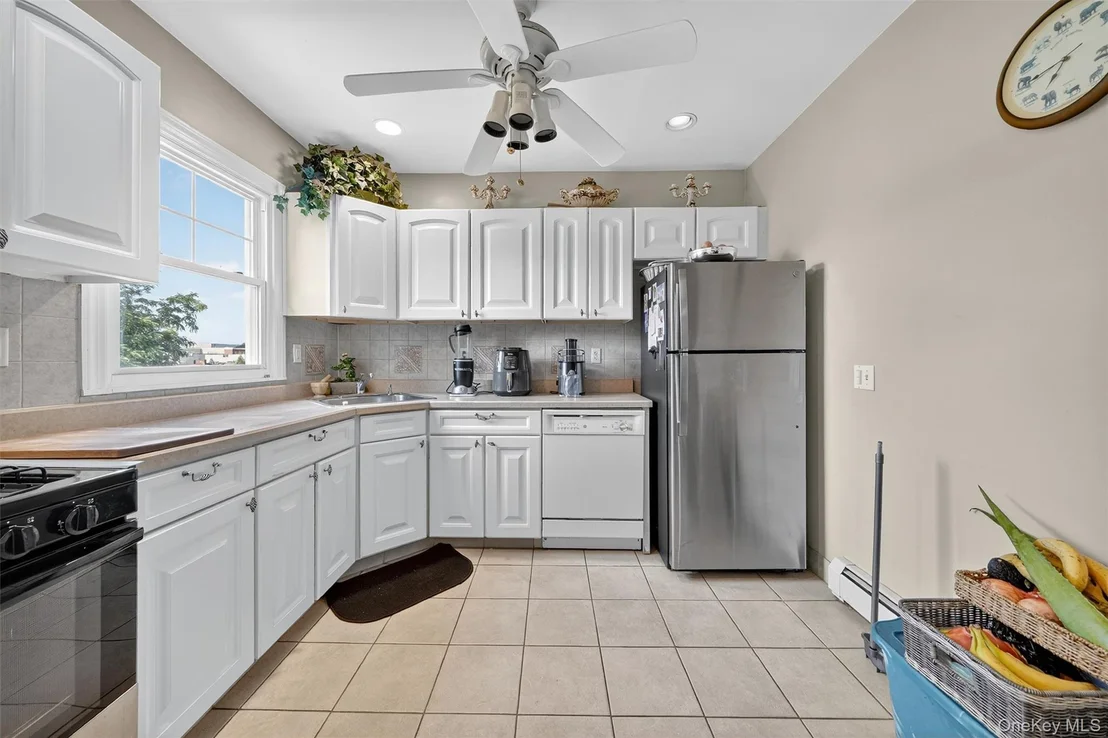 Photo of 16 Maple Place