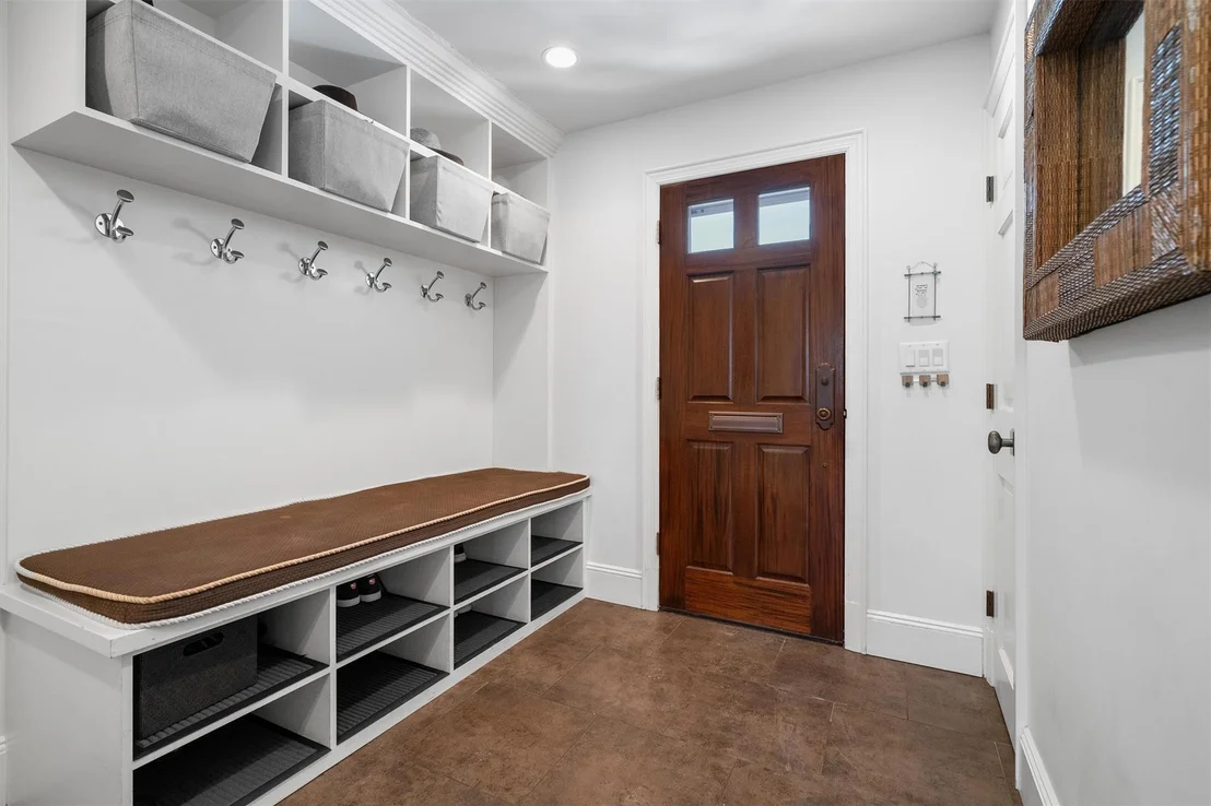 Photo of 33 Cushman Road