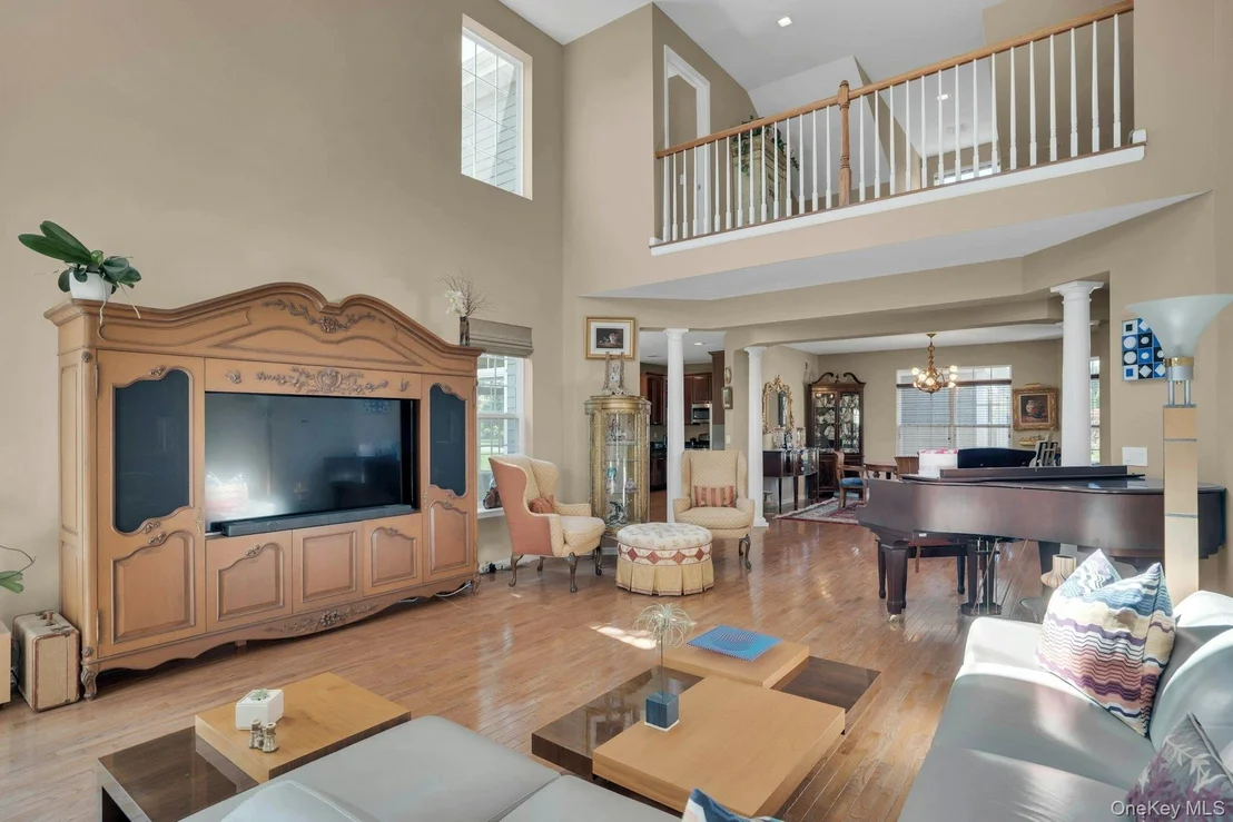 Photo of 420 Stonecrop Road