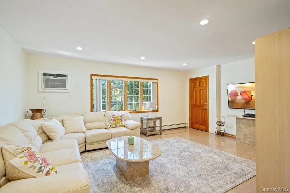 Photo of 91 15th Avenue