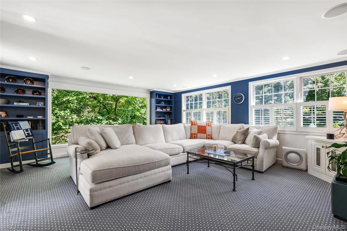 Photo of 38 Winfield Avenue