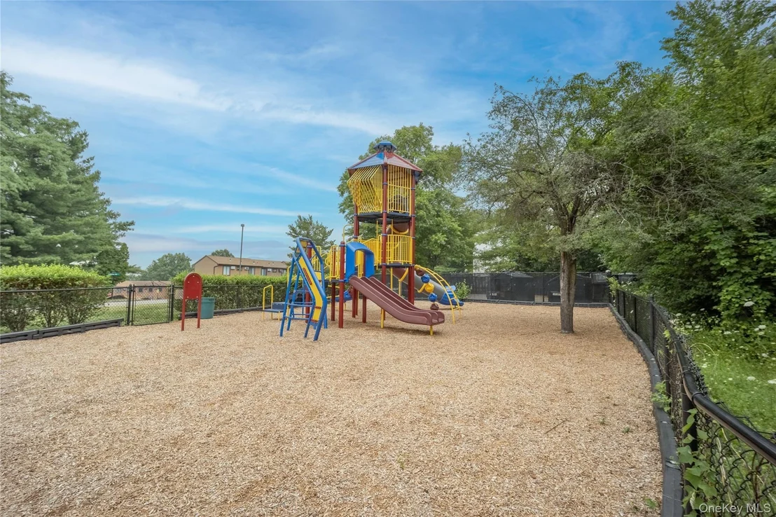 Photo of 22 Hemlock Court
