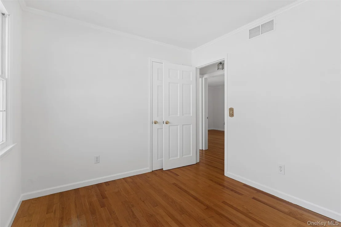 Photo of 350 Soundview Road