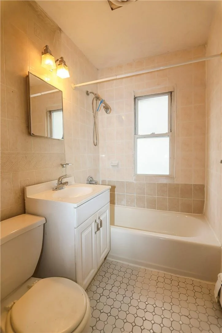 Photo of 518 Logan Avenue