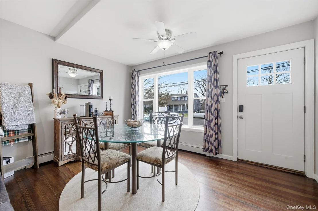 Photo of 205 Oak Street