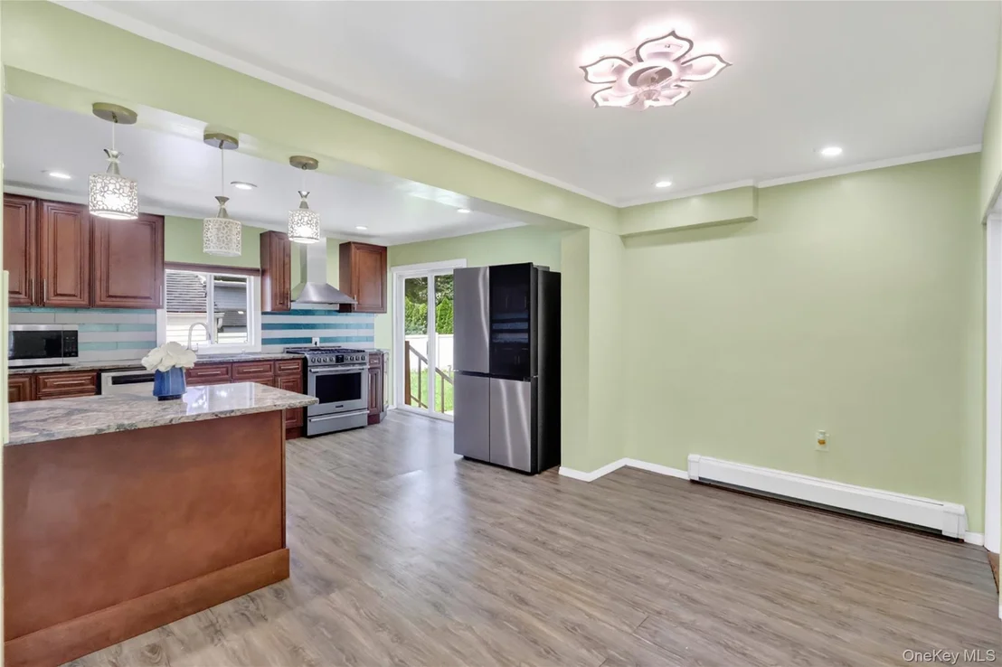 Photo of 72 Peckham Avenue