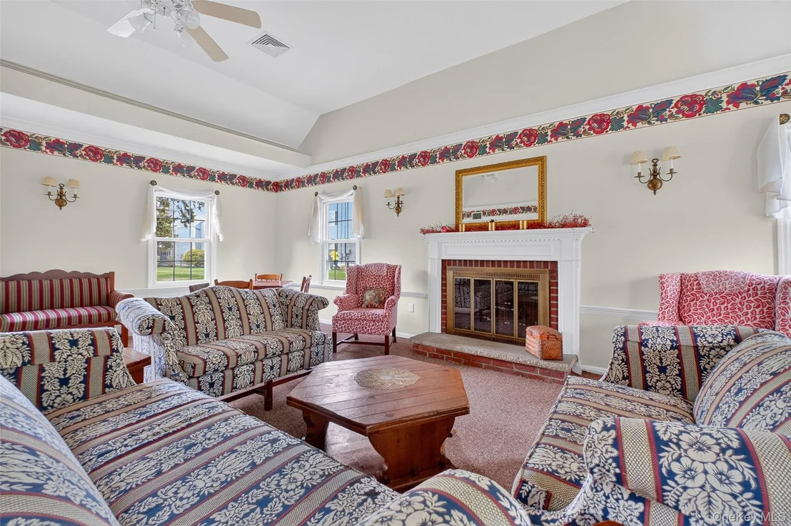 Photo of Unit C1STFLOOR at 301 Commons Way