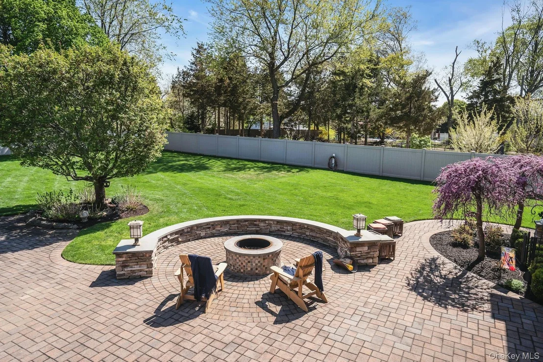 Photo of 101 Hayrick Lane