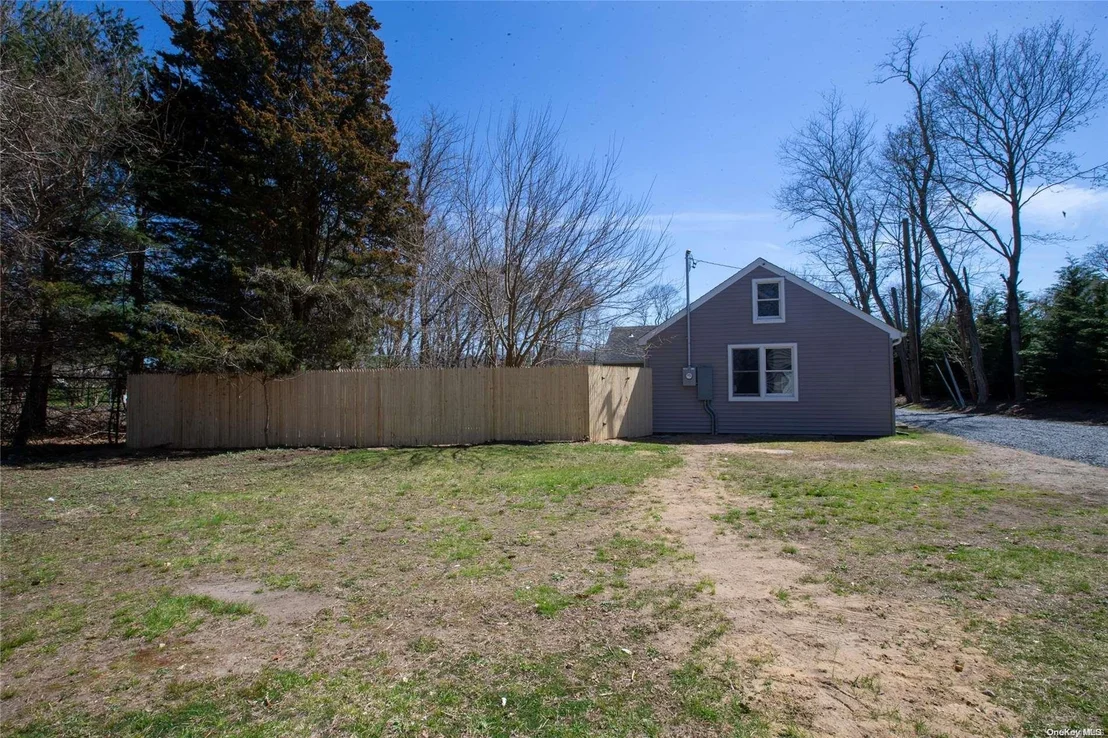 Photo of 434 Middle Road