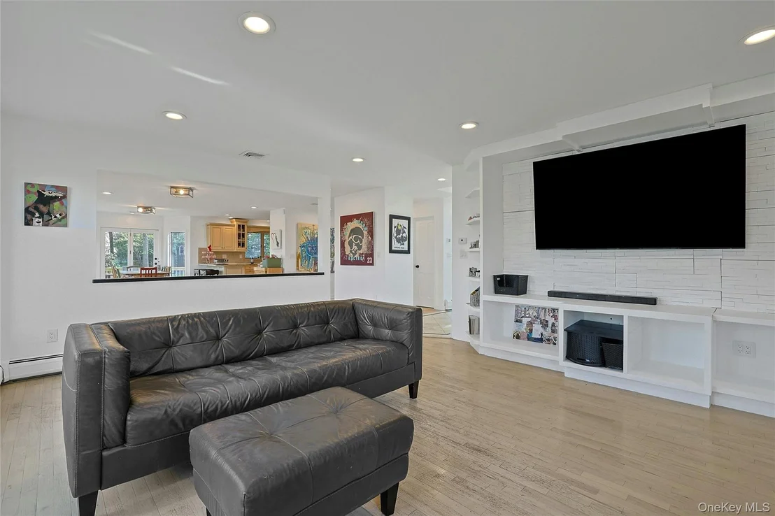 Photo of 6 Treeline Terrace