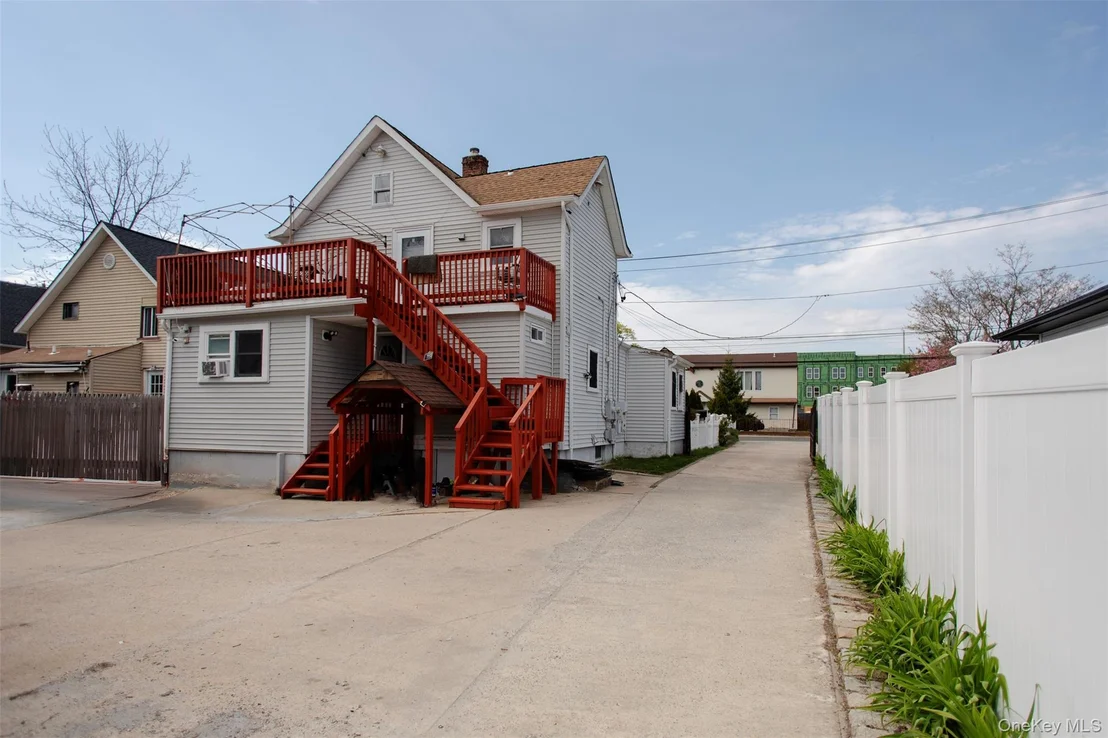 Photo of 8 Brightside Avenue