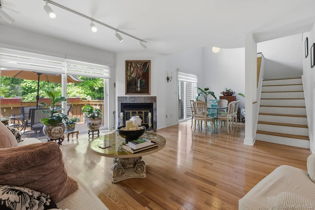 Photo of 6 Spring Pond Drive