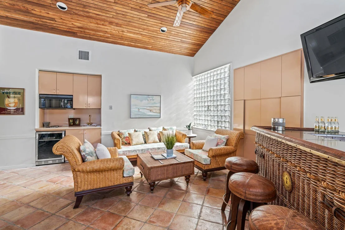 Photo of 4 Paddock Court