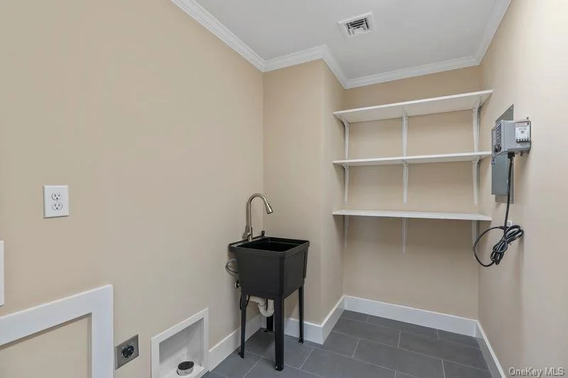 Photo of 105 Valley Road