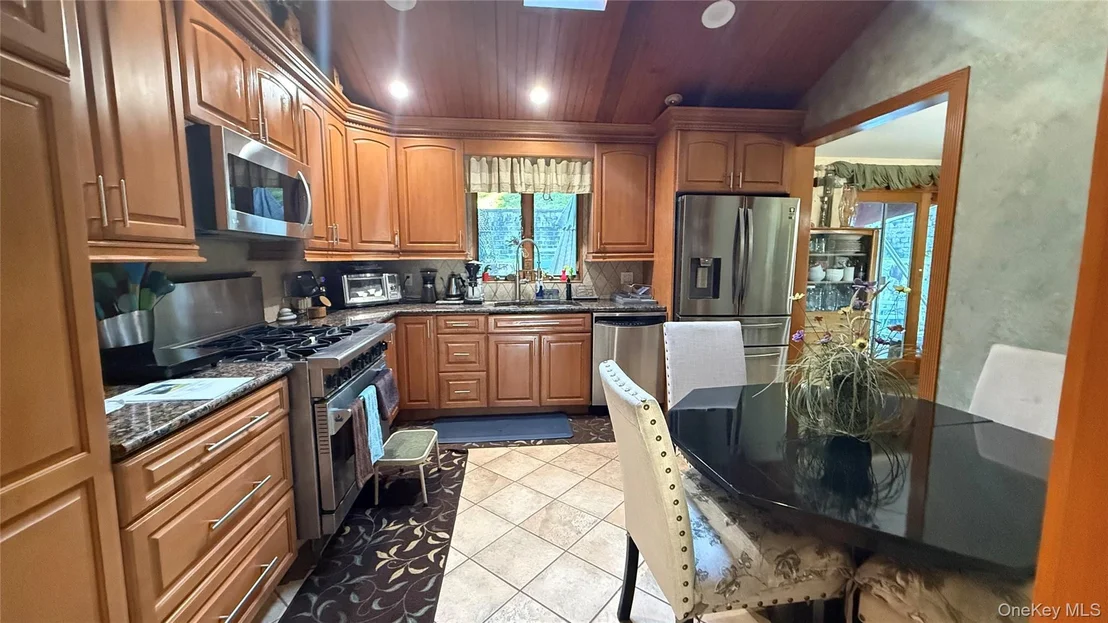 Photo of 92 Linden Avenue