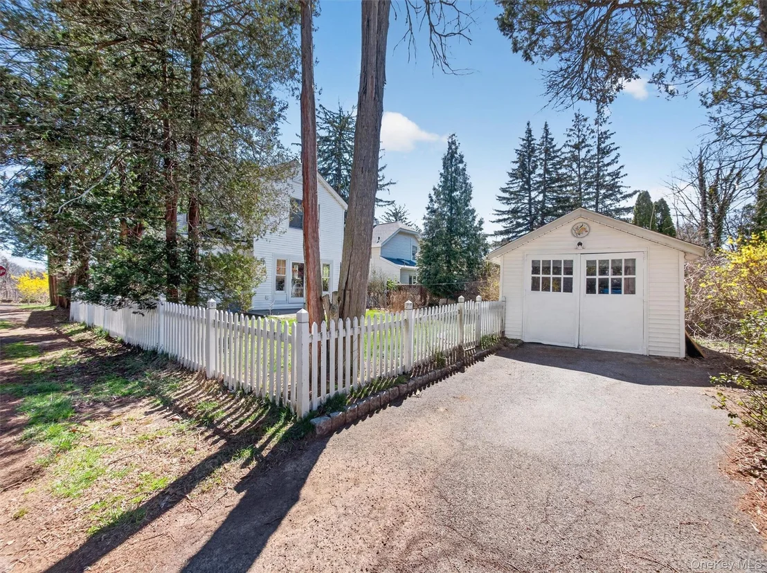 Photo of 108 Summit Avenue