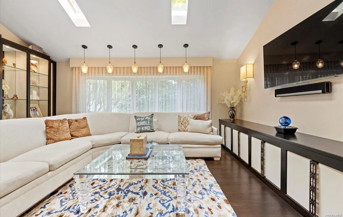 Photo of 34 Voorhis Drive