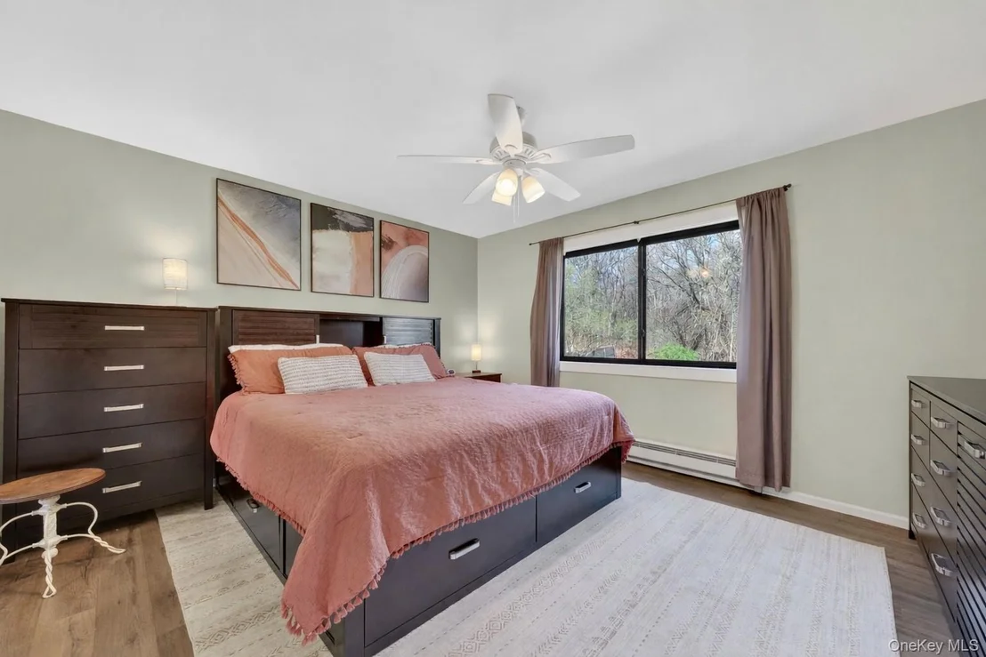 Photo of 457 Forest Road