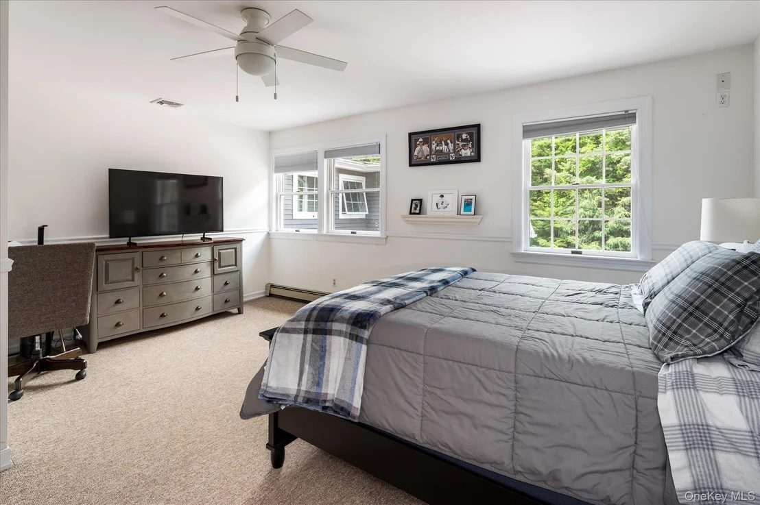 Photo of 12 Sun Hill Road