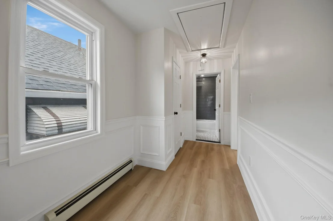 Photo of 424 Thieriot Avenue
