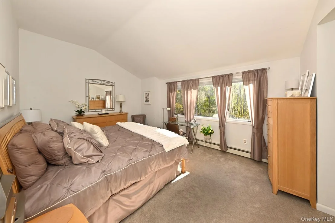 Photo of 13 Meadowlark Circle