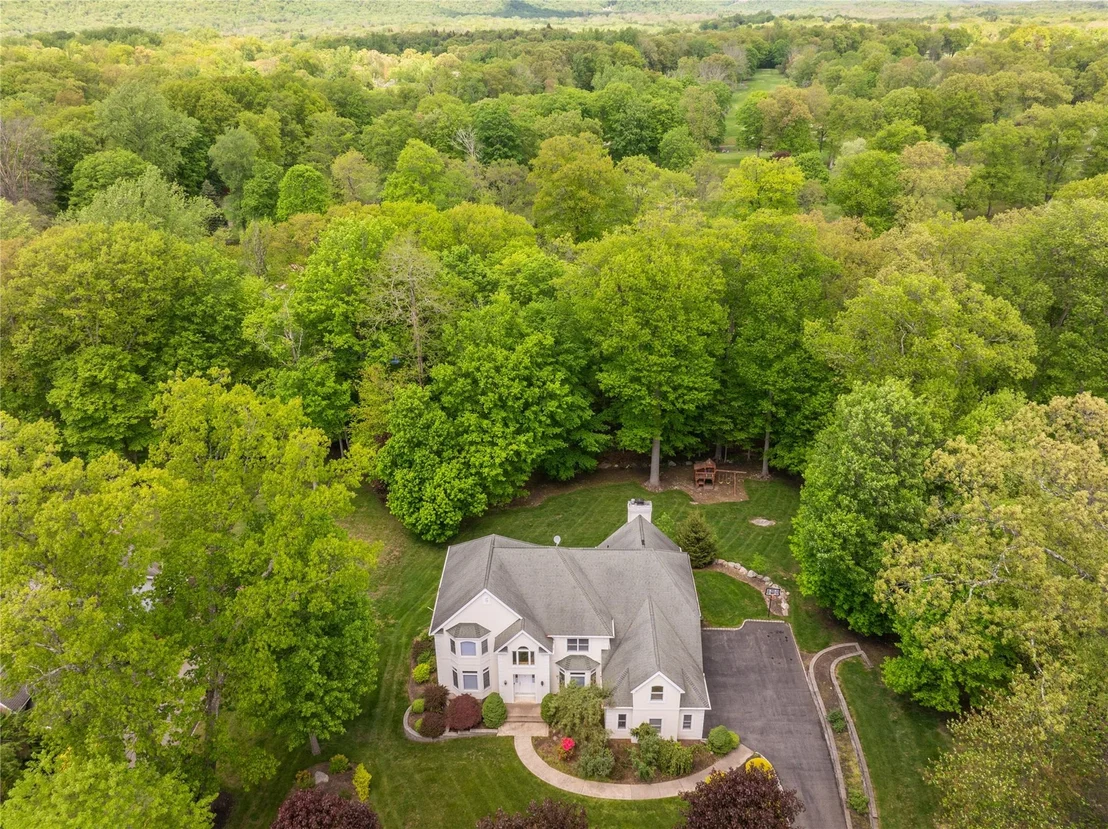 Photo of 9 Golf Course Drive
