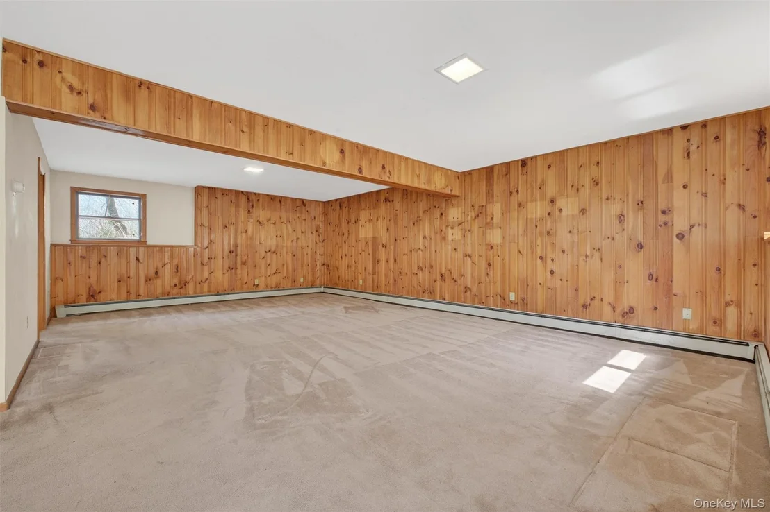 Photo of 31 Deer Ridge Road