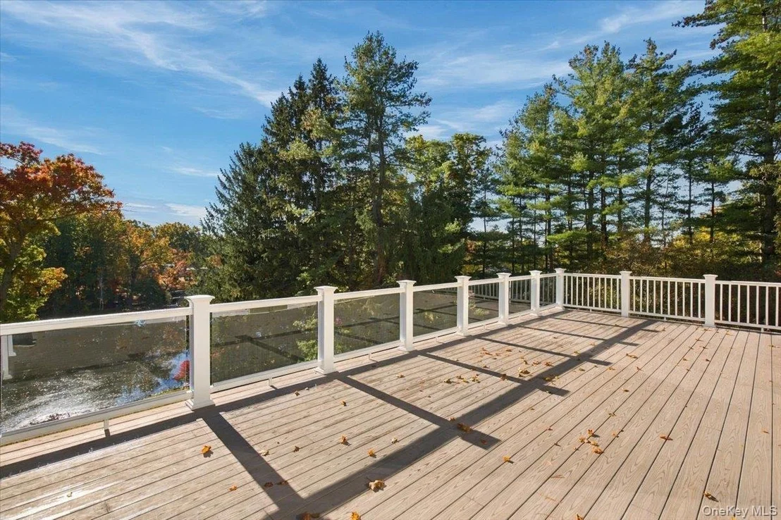 Photo of 20 Mansion Drive